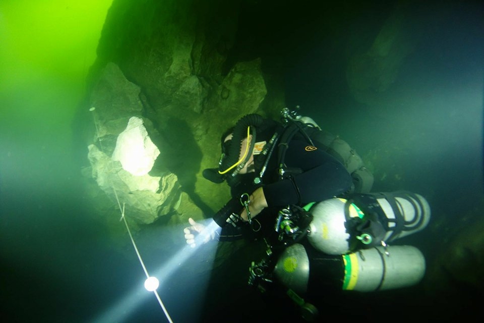 Song Hong cave system